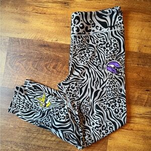 Minnesota Vikings Women's Zebra Print Leggings - Black and Gray